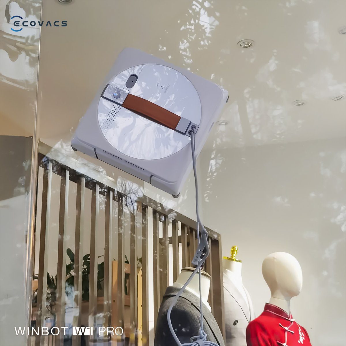 Robot lau kính Ecovacs Winbot W1 Pro