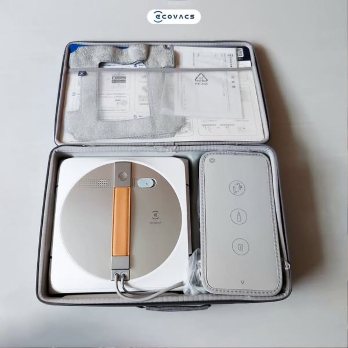 Robot lau kính Ecovacs Winbot W1 Pro