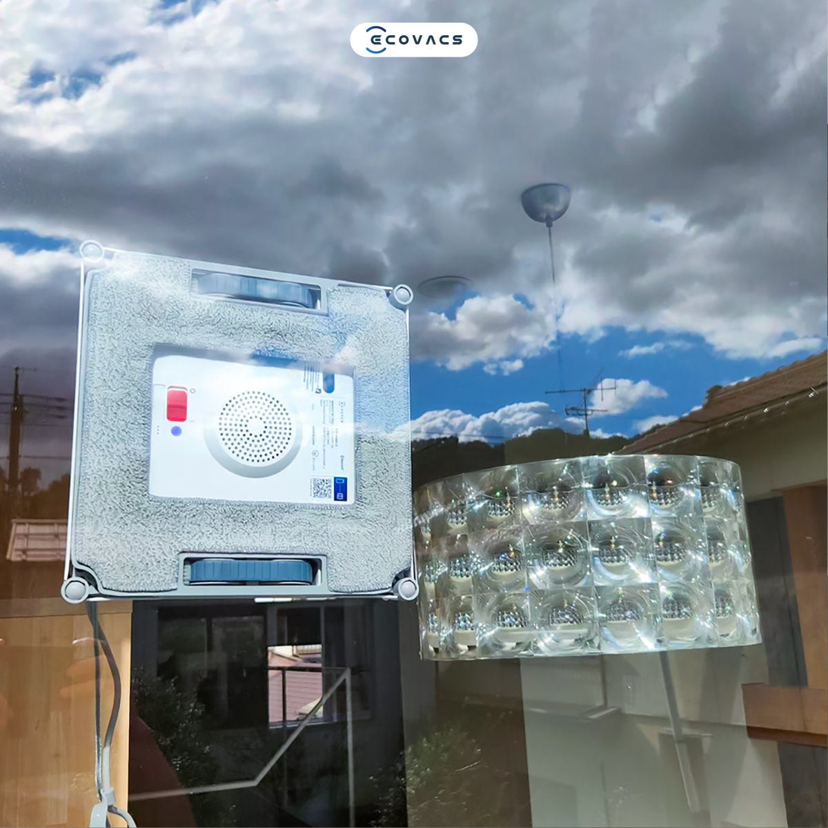 Robot lau kính Ecovacs Winbot W1 Pro